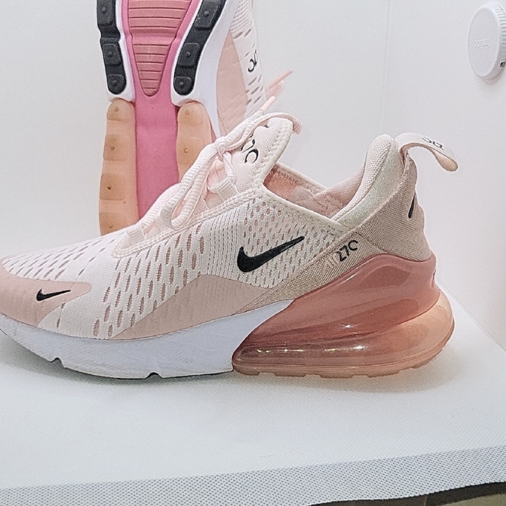 Nike Pink and White Air Max 270 Sneakers (Rare Color) - Picture 6 of 6